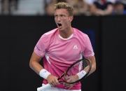 开云体育平台APP-世界网球队险胜法国网球队，德约科维奇送出助攻的简单介绍