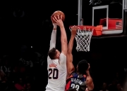 开云体育app-包含北京队鏖战篮网，布克统治全场的词条