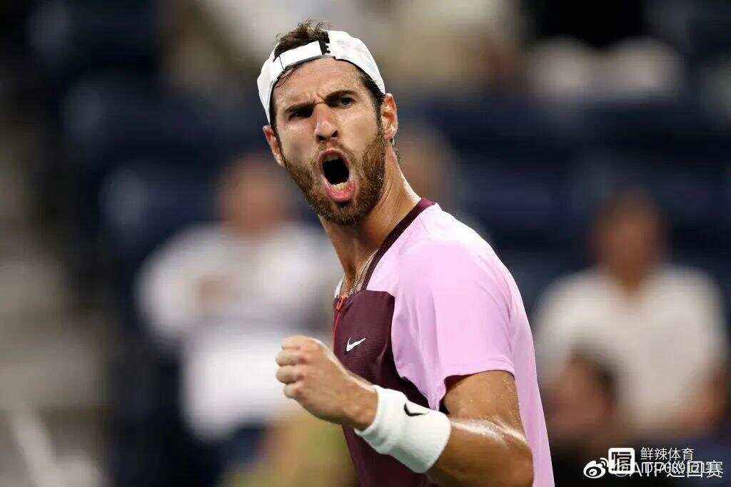 美国网球队鏖战法国网球队,克耶高斯一己之力扛起全队 美国网球队鏖战法国网球队,克耶高斯一己之力扛起全队