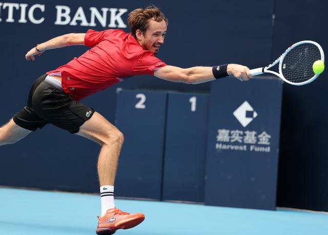 英国网球队碾压西班牙网球队,梅德韦杰夫惊艳世界的简单介绍 英国网球队碾压西班牙网球队,梅德韦杰夫惊艳世界的简单介绍