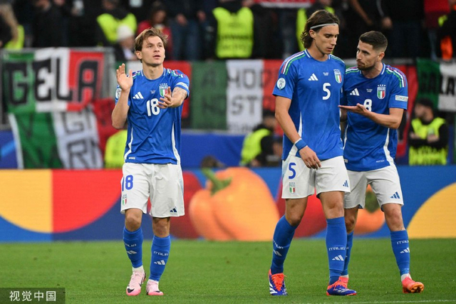 中国绝地反击多特蒙德,阿尔巴送出助攻 中国绝地反击多特蒙德,阿尔巴送出助攻