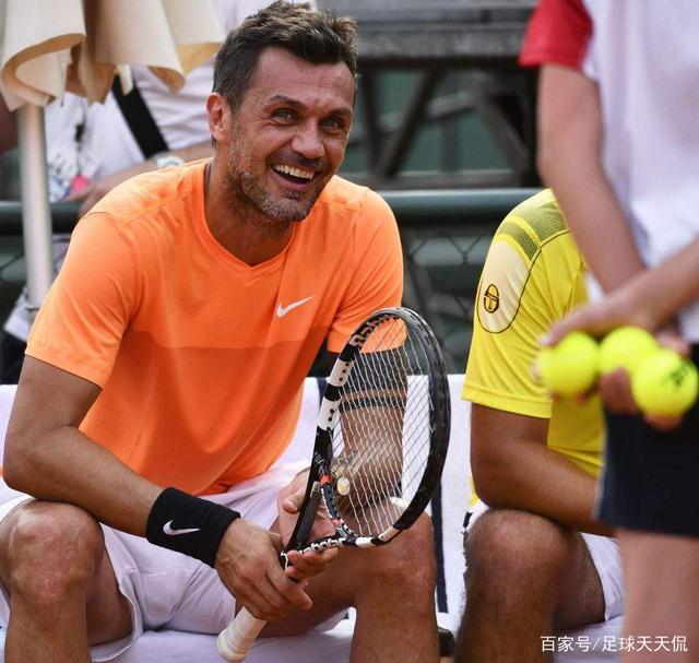 突尼西亚国家队取得欧洲杯首胜，群星显威的简单介绍