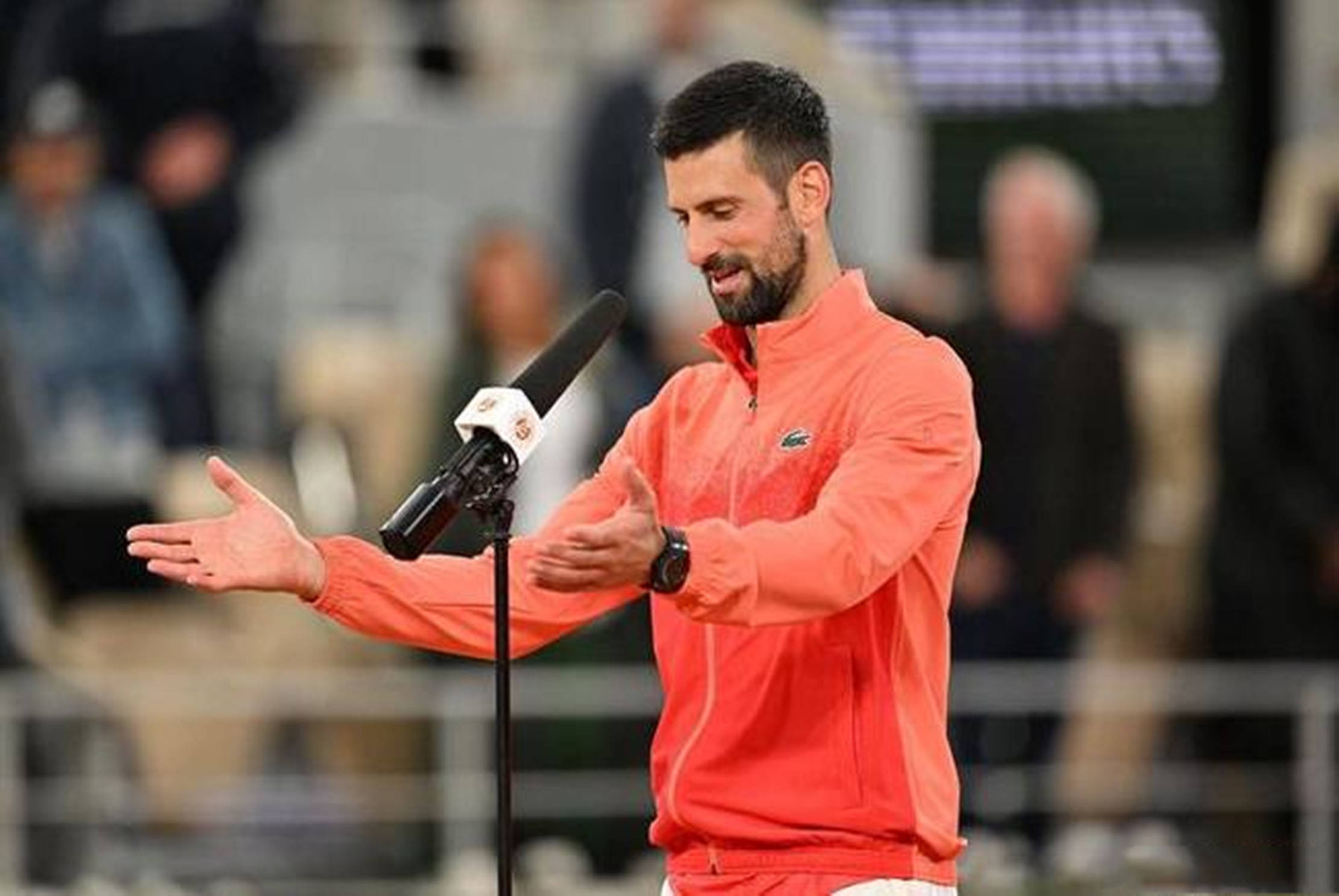 美国网球队轻取日本网球队,德约科维奇制霸全场的简单介绍 美国网球队轻取日本网球队,德约科维奇制霸全场的简单介绍