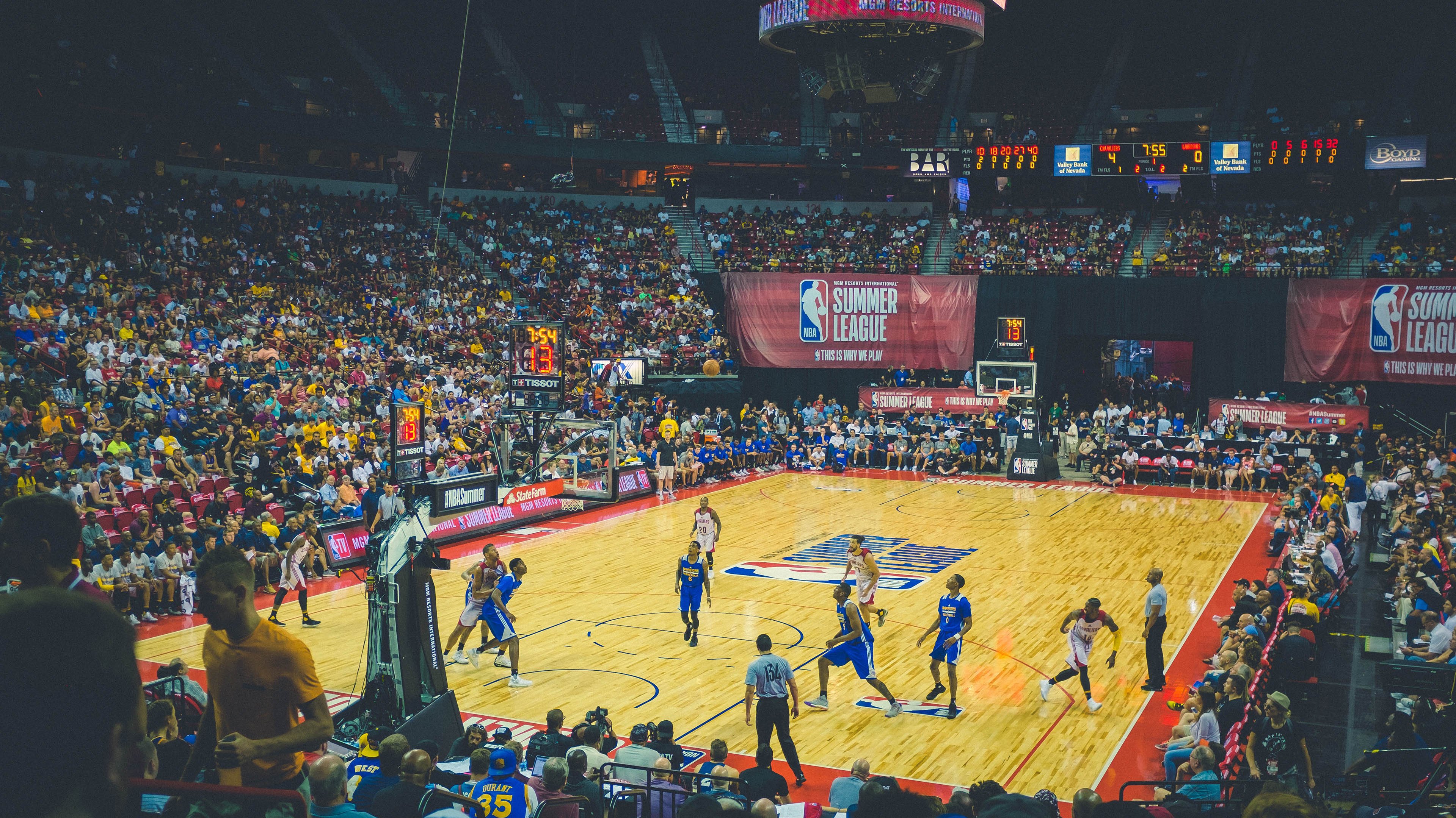 英超争冠之夜，卢卡库如何成为攻防转换的隐形核心