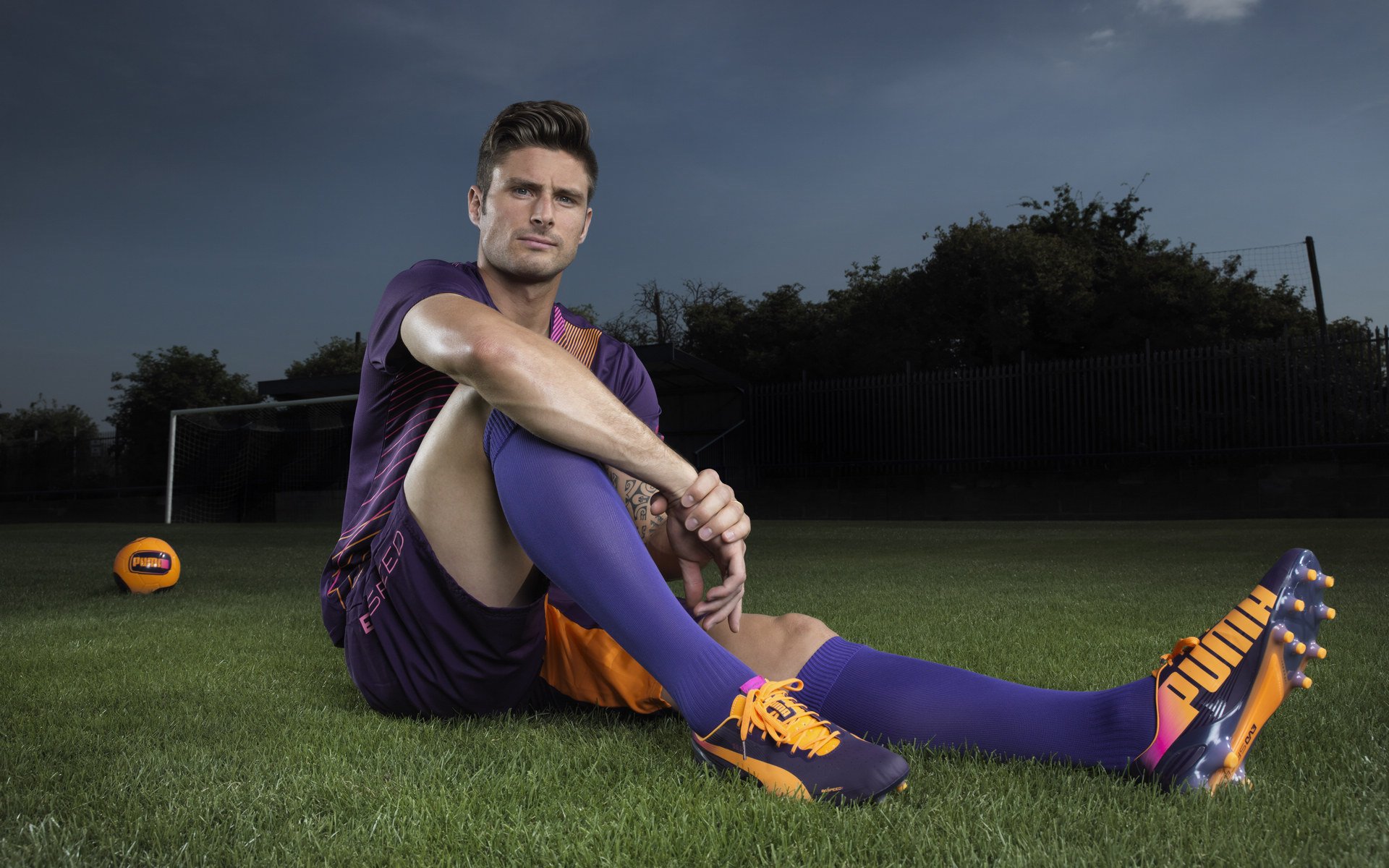 银箭阴影下的逆袭，皮亚斯特里如何驾驶阿斯顿马丁，在哈斯的主场写下唯一剧本